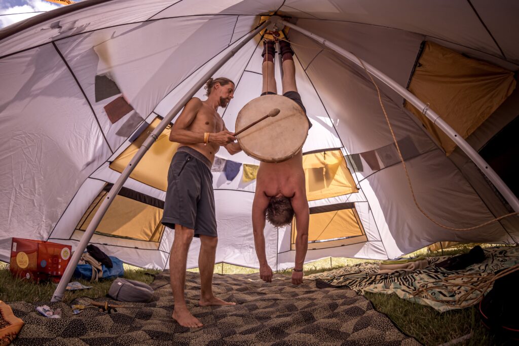 Markus Marx Cat Cow Yogafestival scaled