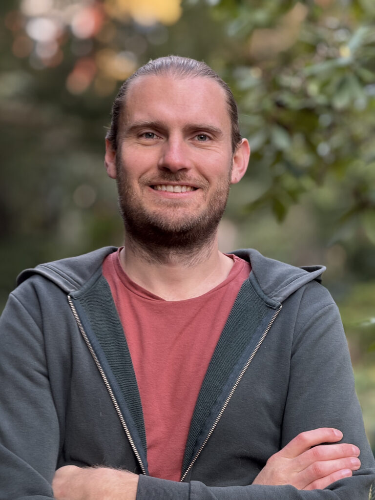 cat cow festival oliver loetzke scaled