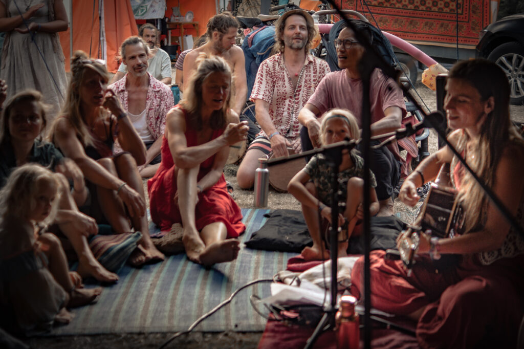 Cat & Cow Märchenstunde