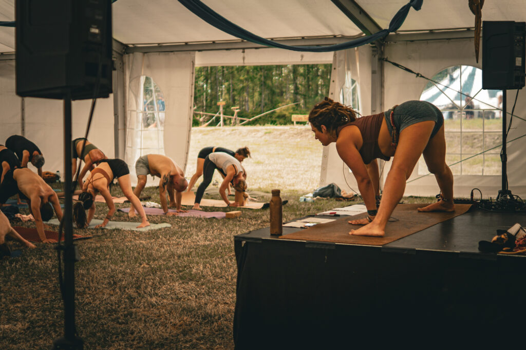 Cat & Cow Mari Shakti